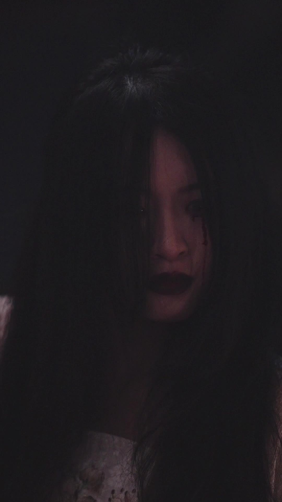 Episodio 11 - Bajo la Piel de mi Hermana